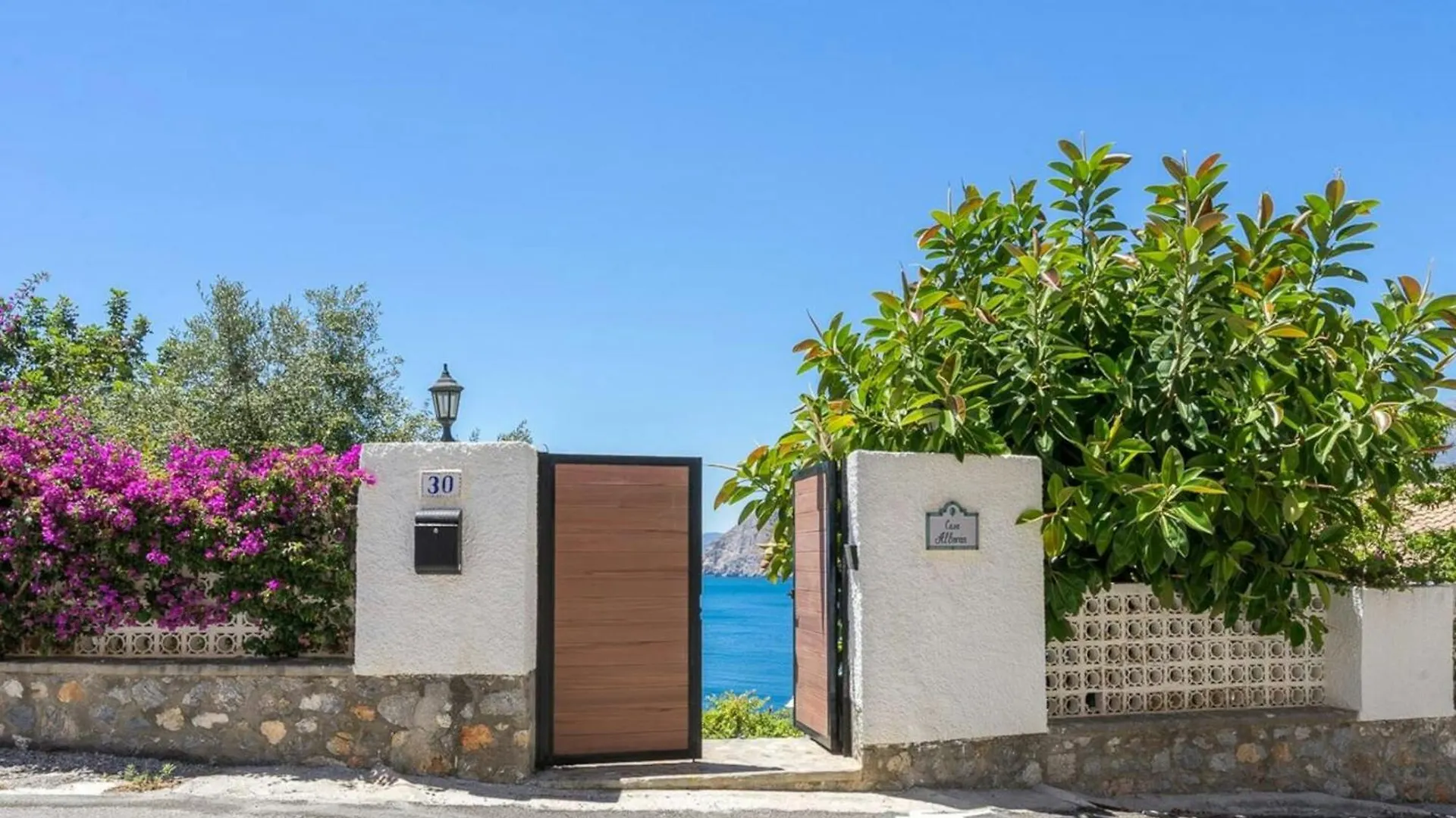 Sunny Villa With Private Pool In Almunecar La Herradura