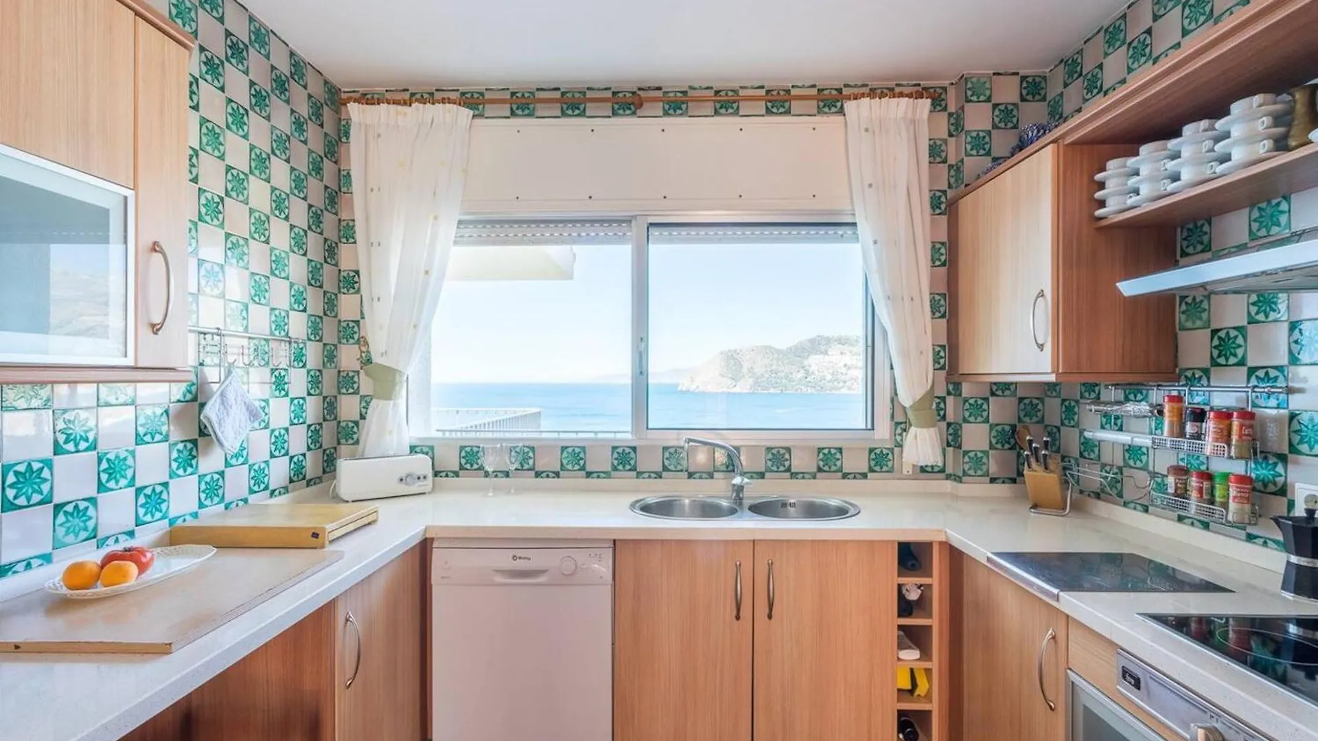 Sunny Villa With Private Pool In Almunecar La Herradura